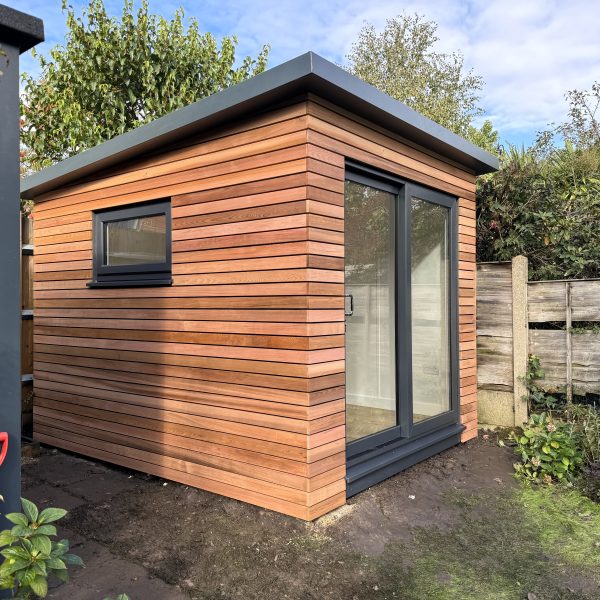 2.4m x 2.4m bespoke studio with sliding doors