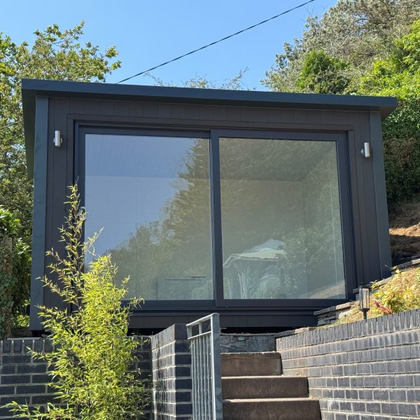 3.6m x 2.4m Urban Overhang in Granite