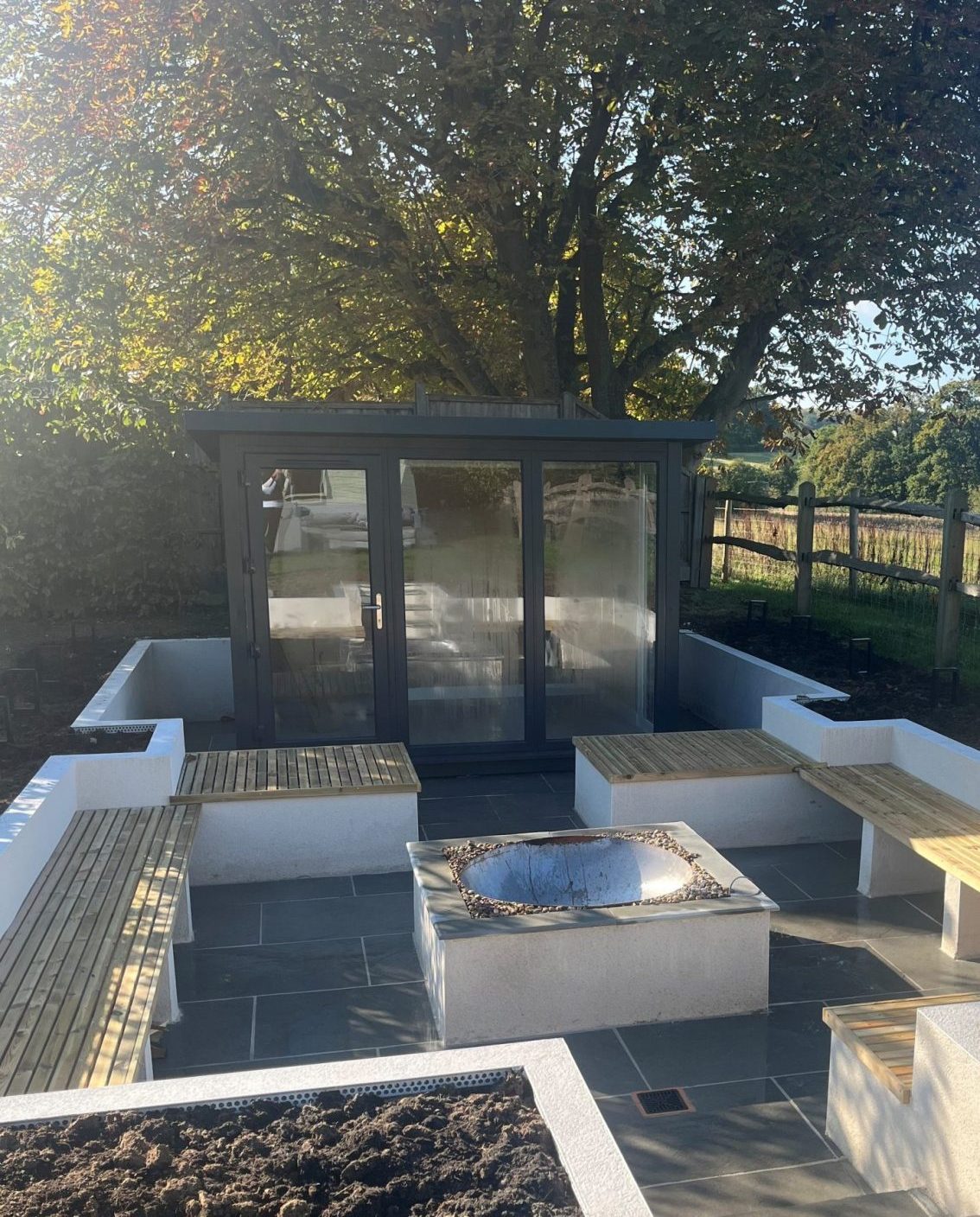 3m Hampton door right, opening window on right