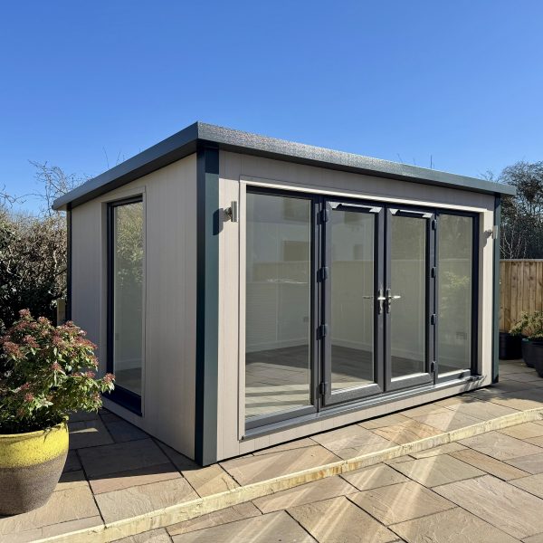 4.2m x 3m Urban Overhang with Silver Birch Cladding