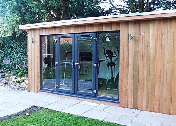 6m x 3m Bespoke overhang with UPVC French offset doors